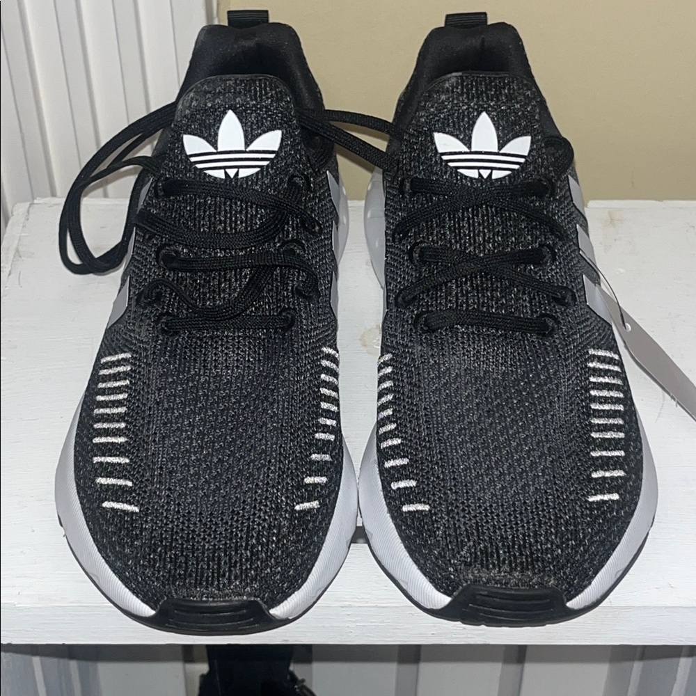 Adidas Black and White Running Shoes - Picture 4 of 5